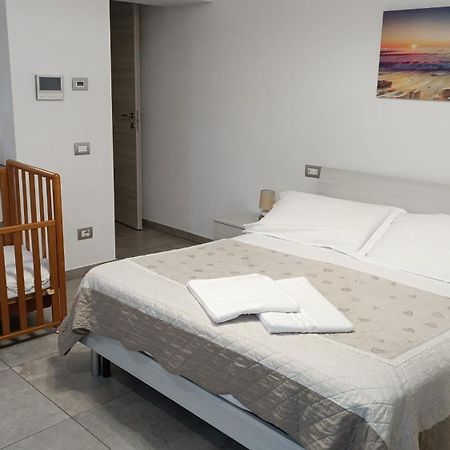 Home Vittoria Lago Di Como Bilik gambar