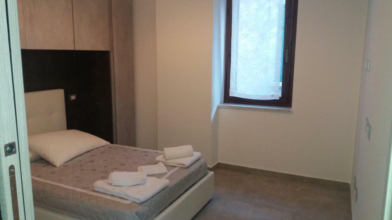 Home Vittoria Lago Di Como Luaran gambar